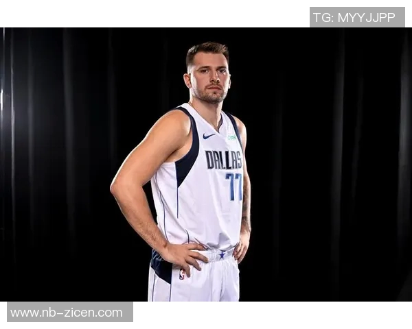 东契奇首节7投4中,三分4中2,得到13分2板3助攻1抢断1盖帽 东契奇首节7投4中,三分4中2,得到13分2板3助攻1抢断1盖帽