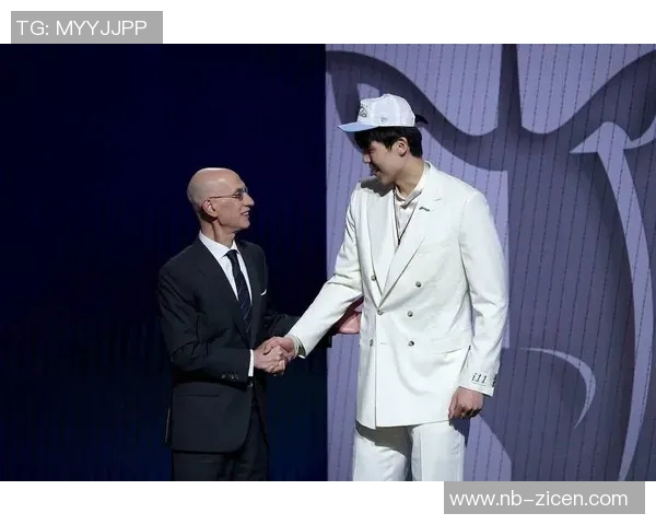 杨瀚森NBA首秀获双重支持：刘维伟现场观战 青岛主场邀球迷观赛