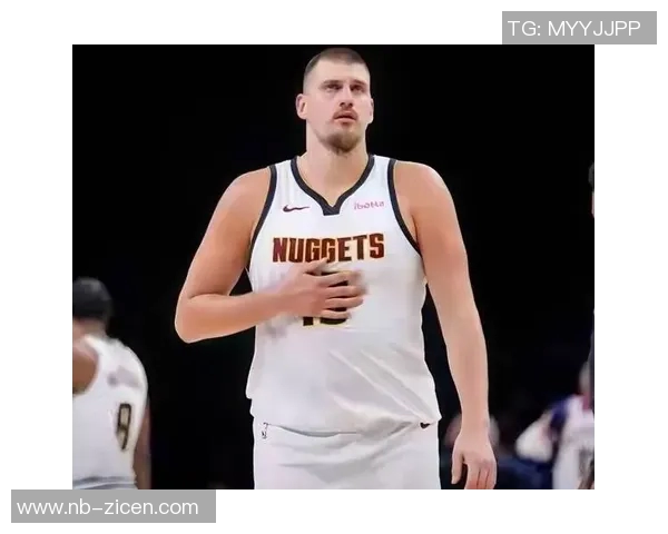 约基奇半场11+7+6，成前两节唯一得分上双的球员